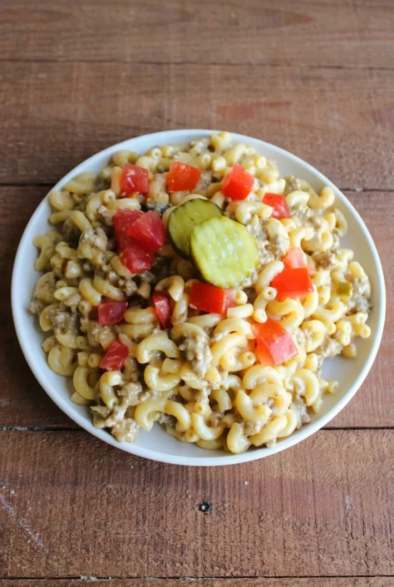 Creamy One-Skillet Cheeseburger Mac and Cheese