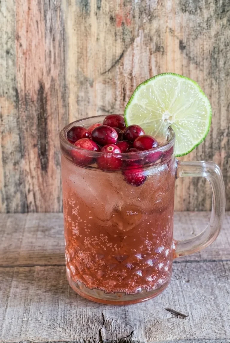 Cranberry Moscow Mule Recipe (Ready in 5 Minutes)