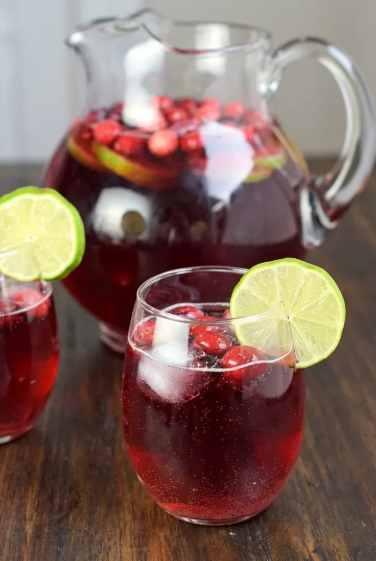 Cranberry Ginger Ale Punch (Easy Nonalcoholic Recipe)