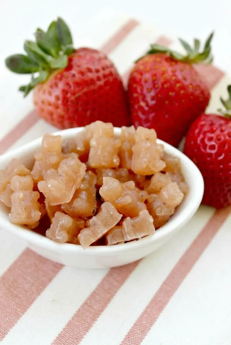 Healthy Homemade Fruit Snacks: Strawberry-Orange Bears